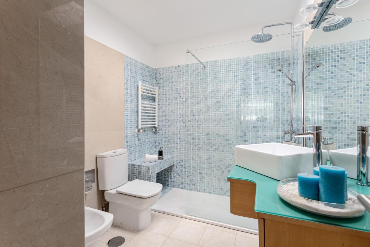 Appartamento Joivy Sleek House Balcony & 2 Terraces In Porto Maía Esterno foto