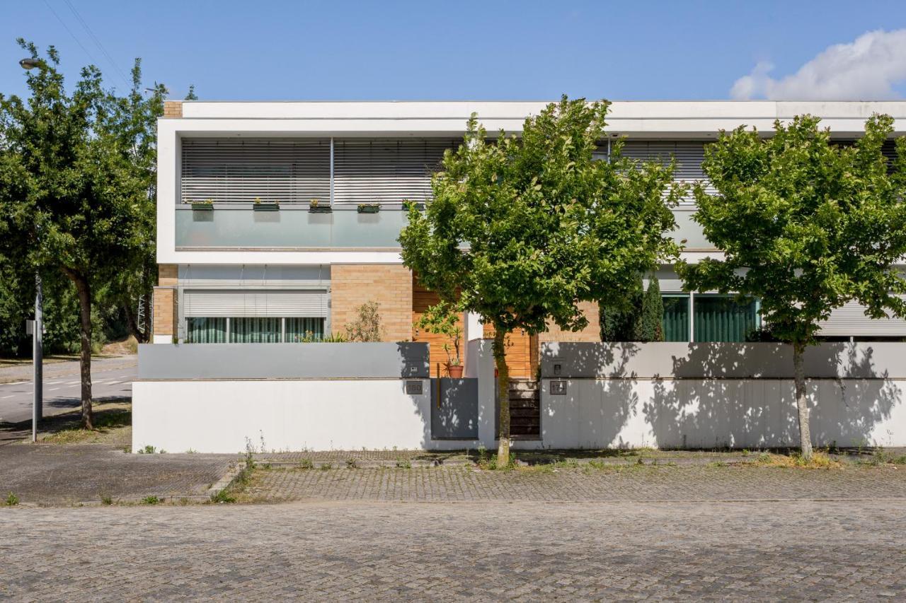Appartamento Joivy Sleek House Balcony & 2 Terraces In Porto Maía Esterno foto