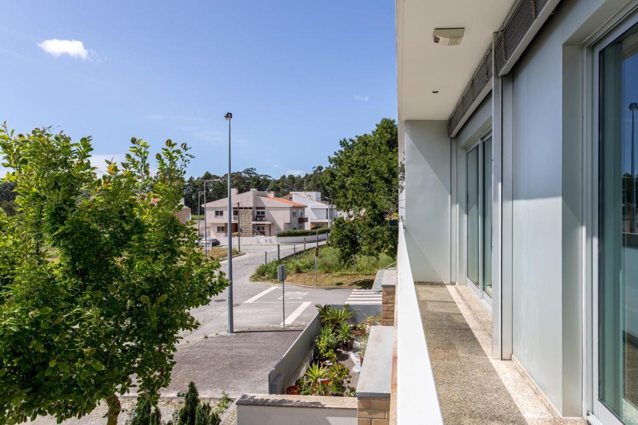 Appartamento Joivy Sleek House Balcony & 2 Terraces In Porto Maía Esterno foto